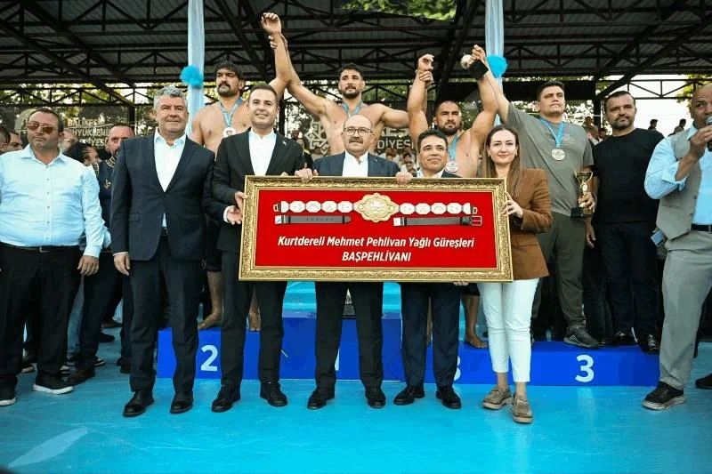 66. Kurtdereli Yağlı Güreşleri'nde Altın Kemeri Mustafa Taş Kazandı