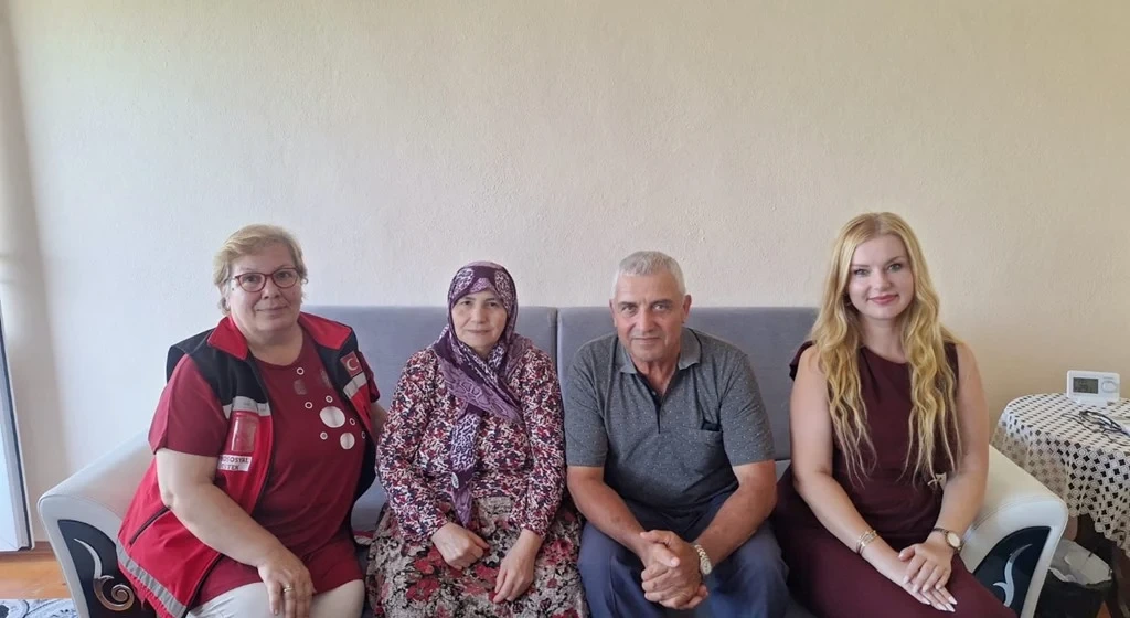Altıeylül Sosyal Hizmet Merkezi Kepsut'taki Şehit Aileleri ve Gazileri Unutmadı