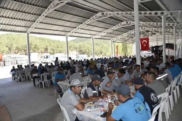 Dursunbey Belediyesi Yeni Şantiye ve Araçlarını Hizmete Açtı